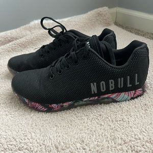 NOBULL training shoe womens 9 men’s 7.5